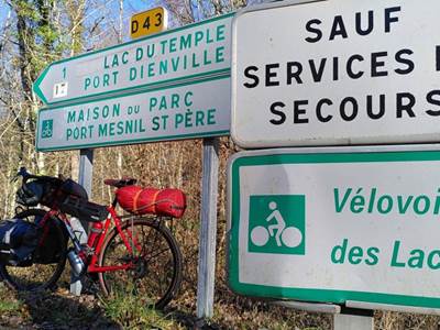 velo-tourisme-sur-les-pistes-cyclables