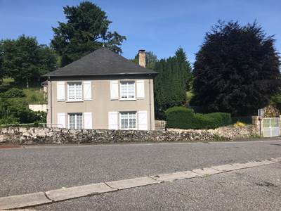 maison vue de la place