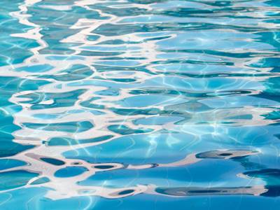 Une eau saine pour la piscine