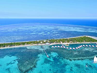 ESCAPADE ISLAND (Maitre)-presta
