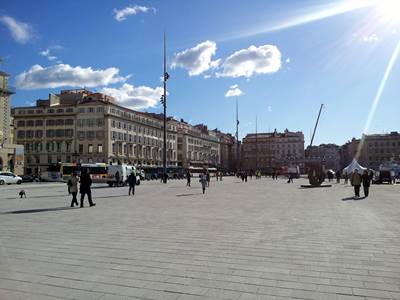 a43764fb-988d-4530-9e1e-eb107951040e-photo-around