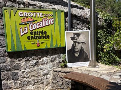 Les Mazets du Rouret - la grotte de la Cocalière