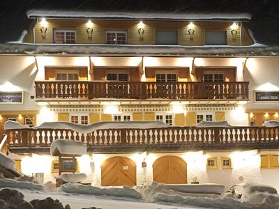 L'hôtel La Sapinière pied des pistes Saint Lary Soulan
