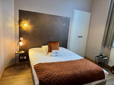 Chambre individuelle de l´hôtel de charme de Quimperlé.jpg