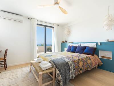 Vue entière chambre bleue