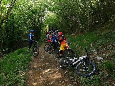 281565682_5209220969165331_9160008322688032708_n-photo-around