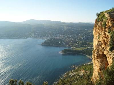 e395278b-c1d6-4264-baaa-e52e4aad83b9-photo-around