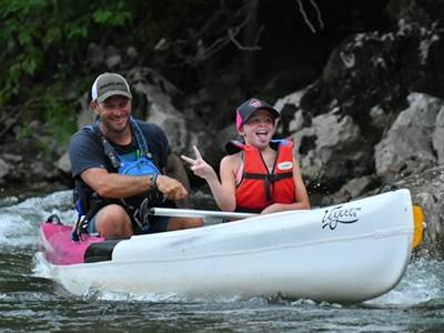 Canoe-kayak-ardeche-famille-guide-enfant-vallon-pont-arc-alain-bateaux-presta