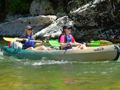 canoe-kayak-amis-famille-ardeche-alain-bateaux-presta