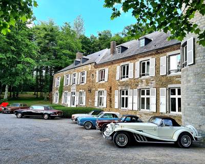 old-timer-Rancennes-Chooz-Givet-Ardennes-France-Belgique-nature-circuit-authentique-authenticité-château-gîte-B&B-Bed and Breakfast-location-domaine-table d'hôtes-buffet-petit-déjeuner-galerie 