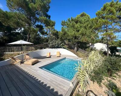 Villa La Canopée - Ile d'Oléron - piscine-galerie 