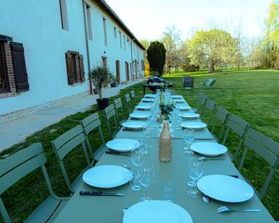 grande-table-exterieure-15-personnes-ain-galerie 