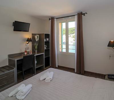 CHAMBRE 201