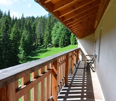 Gîte Tré le grenier - charmant gîte - Gîte le Haut - pour 2 personnes - balcon
