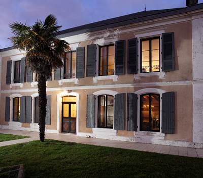 FAÇADE DE LA MAISON
