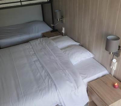 HÔTEL-RESTAURANT-LE-CHEVAL-BLANC-Chambre-quadruple-lit-double