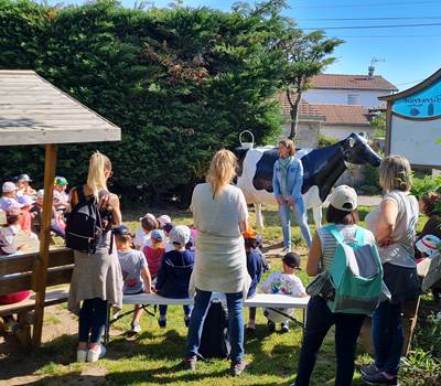 Ferme des delices foreziens, visite thematique,  petit marche du glacier, vache, poule, betterave sucrière, sorbetiere, st cyr les vignes, Loire forez, 42