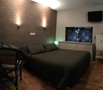 Vue panoramique de cette chambre 4 Double pour bien se rendre compte de sa description mais pas de sa dimension.