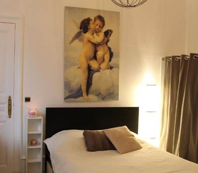 CHAMBRES-GUEBWILLER-Chambre-Double-avec-Salle-de-Bains-Privative-Séparée-2-personnes-La-Chambre