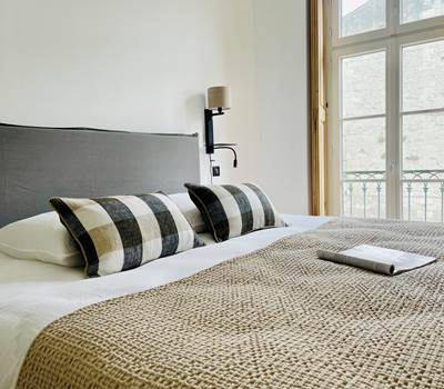 Location vacances apparthotel 2 chambres proche thermes de Rochefort  lits séparables