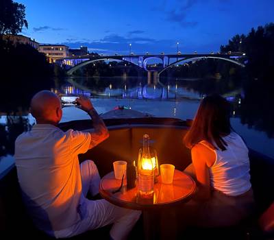 Découvrez Montauban dans le majestueux miroir du Tarn