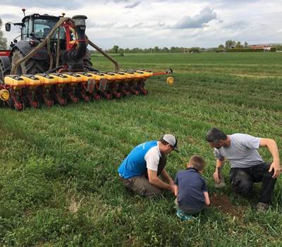 Ferme des delices foreziens, visite agroecologie, semis direct, semois, tracteur, travaux des champs, st cyr les vignes, Loire Forez,42