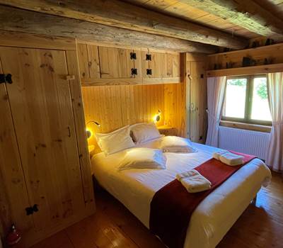 Chambre Confort Rhodiole de caractère - 1 lit Qeen size 160x200