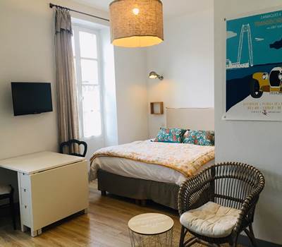 Les Appartements du 10_ Rochefort_lit 160x200_ pomme de touline
