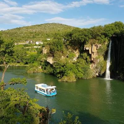 La cascade des Baumes - Bateau croisière - La Villa des Raspes - Aveyron-page