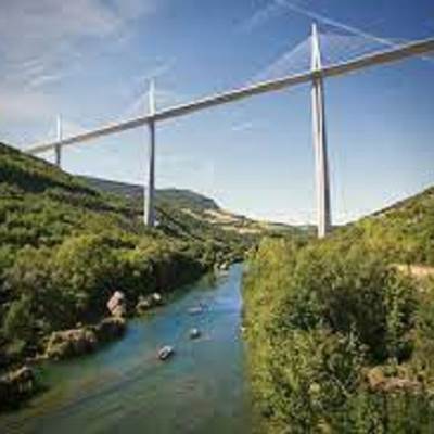 Viaduc de Millau - Proximité de La Villa des Raspes-page