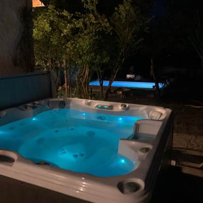 Grand SPA 7 places-page