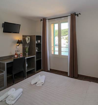 CHAMBRE 201