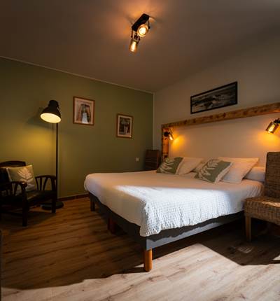 Chambre les fougères: le lit king size