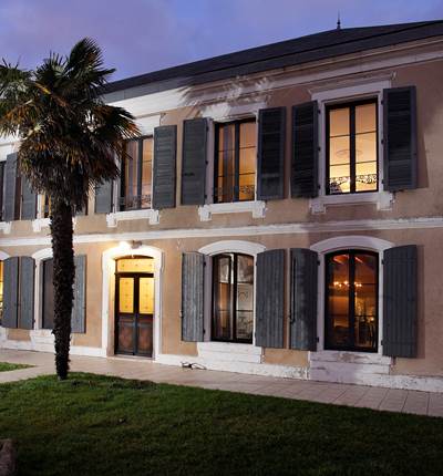 FAÇADE DE LA MAISON