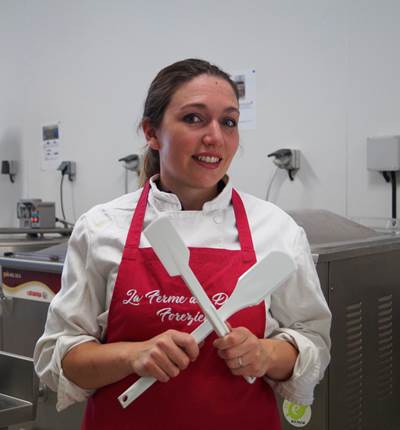 Julie_-_Ferme_des_delices-Anne-Sophie_CHARBONNIER___OT_Forez-Est-34353