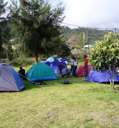 CAMPING-CHEZ-JULIEN-Emplacement-pour-tente
