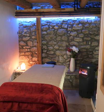 Esapce massage de Beauregard. Ambiance chaleureuse, zen et montagne.