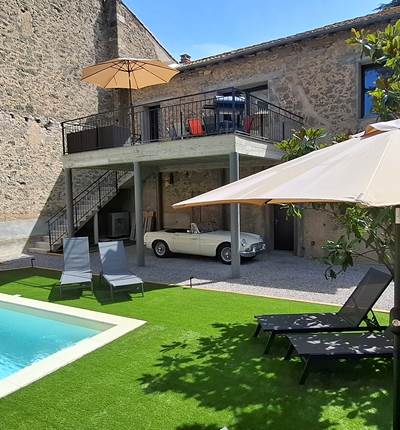 Piscine du gîte Le Pressoir, version suite parentale, à Montblanc près de Cap d’Agde.  Photo 2