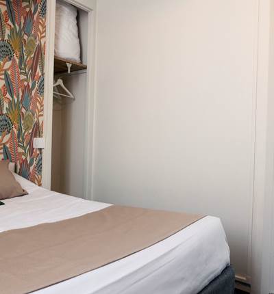hotel La Villa Rose Marie Saint Brevin océan chambre familiale 4 personnes lit double lit superposé douche petit déjeuner diner restaurant terrasse sous les pins