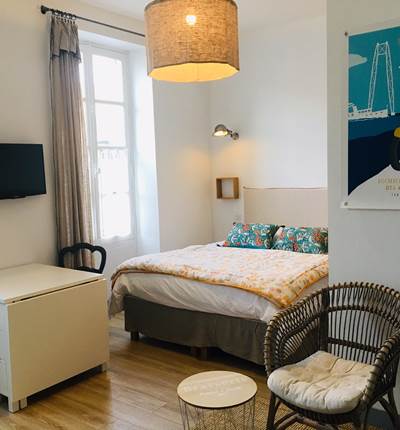 Les Appartements du 10_ Rochefort_lit 160x200_ pomme de touline