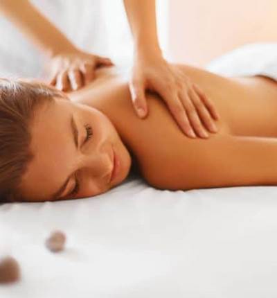 Massage-femme-dos