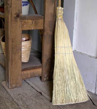 brooms-214717_1280