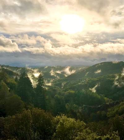 Chambres Cocooning tout confort avec Vue sur les Montagnes et la Vallée des Cascades Plein Ouest.