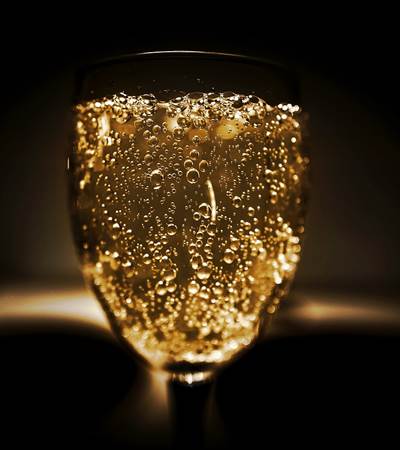 champagne-2178775_1280