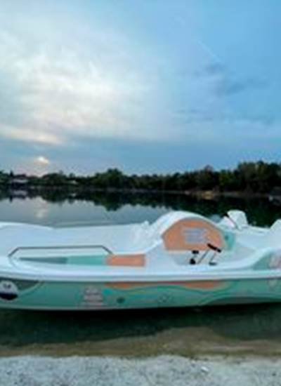 pedalo