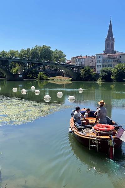 Départ du Daphné depuis le Quai des Mouettes