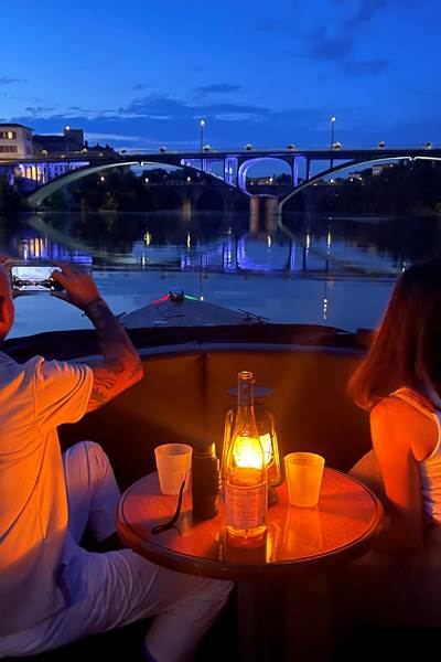 Découvrez Montauban dans le majestueux miroir du Tarn