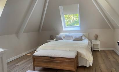 chambre-deluxe-lit-emma-decoration-cosy