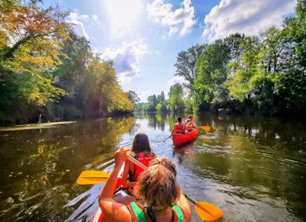 Nature et canoë sur la Vézère avec canoë family