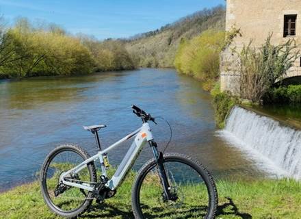 Pause nature à la Vézère - Expérience en VTT électrique en pleine nature